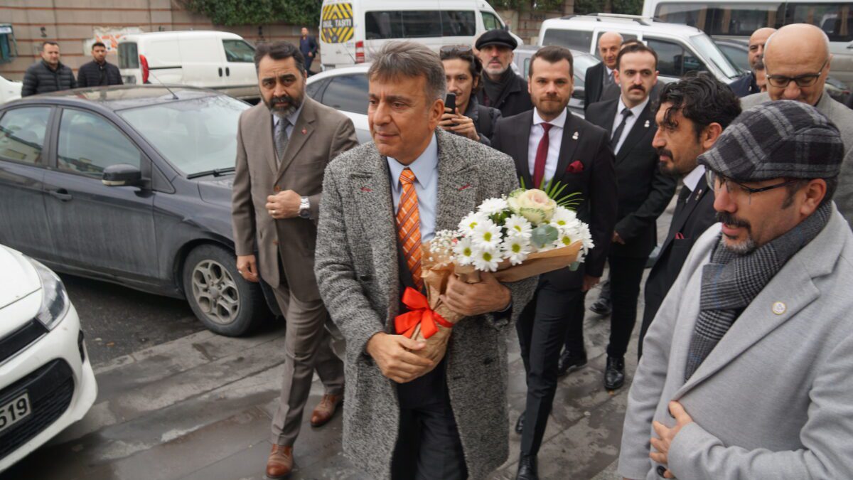 Azmi Karamahmutoğlu Esenyurt İlçe Başkanlığı